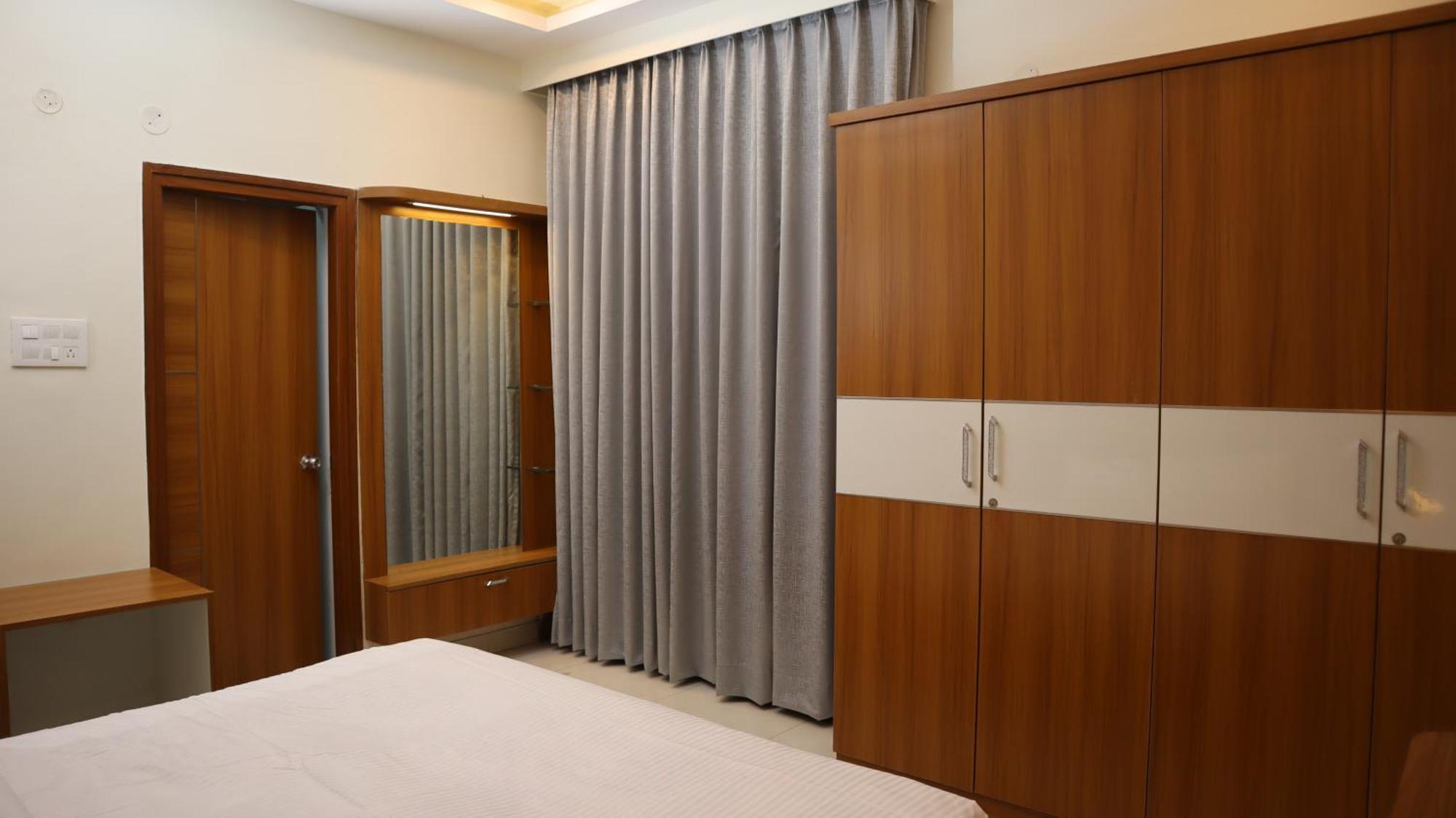 Dcasa Apartment Hotel Hyderabad Exterior foto